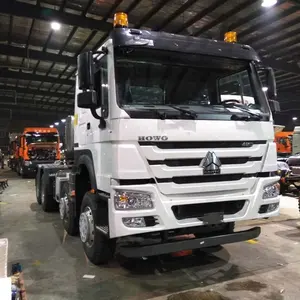 Sinotruck 8X4 420hp Truk Traktor 500 + 10000 Liter Tanker Bahan Bakar untuk Jarak Jauh Pengiriman