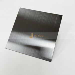 Panel Decorativo de Pared Metálico EX233, Acero Inoxidable 316/304, Acabado Lijado, Placa Negra Cepillada Tipo B, Servicios de Corte y Doblado Incluidos - Product Image 1