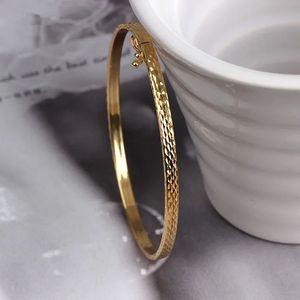 Xinfly Custom 18K Gold <b>Hammered</b> Fine <b>Bangle</b> Luxury Engagement Jewelry - Product Image 2