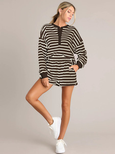 Set da donna <span class=keywords><strong>con</strong></span> bottoni a righe color block e collo a manica lunga <span class=keywords><strong>con</strong></span> Shorts Casual a due pezzi - Product Image 6