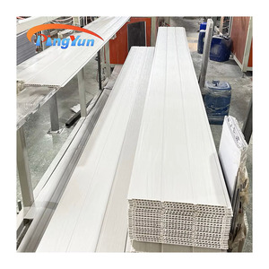 Cielo soffitto prezzo laminato controsoffitto <span class=keywords><strong>in</strong></span> Pvc finto pannello Raso plastica accesso finto <span class=keywords><strong>legno</strong></span> Techo De Pvc bianco Graphic Design quadrato - Product Image 1