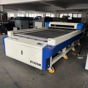 Machine de découpe <span class=keywords><strong>laser</strong></span> CO2 d'<span class=keywords><strong>occasion</strong></span> 1325 150W avec prise en charge DXF/PLT pour gravure acrylique, bois, MDF - Refroidissement par eau 3 axes - Product Image 3