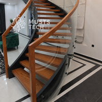 Conception sur mesure de l'intérieur d'une villa de luxe moderne, développement de plans, escalier courbé