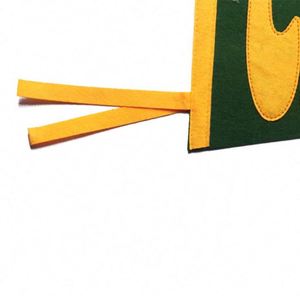 Drapeaux triangulaires portables en feutre polyester sur mesure, pas chers, découpés et imprimés numériquement pour fêtes, écoles et maisons - Product Image 6