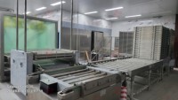 Projet clé en main de production de flacons en verre de grande capacité avec tunnel de dépyphlogénisation
