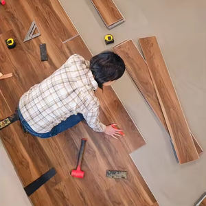 Suelo SPC de núcleo rígido de compuesto de piedra y plástico, sin formaldehído, ecológico, tipo vinilo con sistema de clic. - Product Image 1