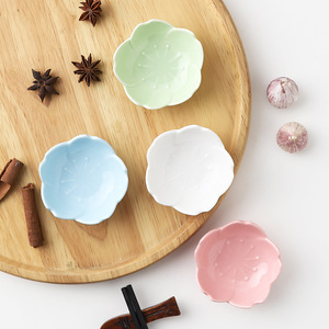 Piatto in gres ceramica Mini stile giapponese Sakura a forma <span class=keywords><strong>di</strong></span> fiore salsa <span class=keywords><strong>di</strong></span> soia piatti per immersione - Product Image 4