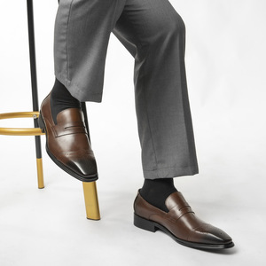 Chaussures habillées décontractées de luxe haut de gamme avec traitement antidérapant, confortables pour un usage professionnel, chaussures d'extérieur pour hommes - Product Image 3