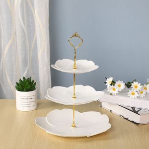 Plateau à fruits créatif carré à trois niveaux, plateau à goûter pour le thé de l'après-midi, support à gâteaux pour table de dessert, style européen minimaliste - Product Image 3