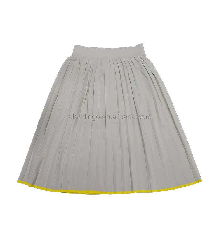 กระโปรงสีกากี