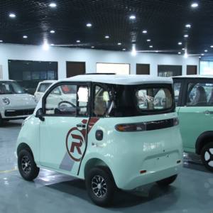 Nouveau véhicule électrique miniature à 4 roues pour passagers, vente directe d'usine, bonne qualité, autonomie <100 km et moteur 50 kW - Product Image 4