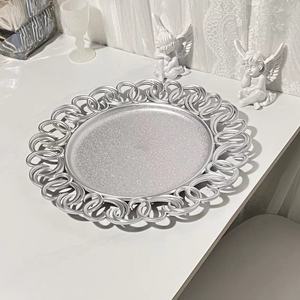 <span class=keywords><strong>Assiette</strong></span> décorative en plastique ajourée de luxe léger, avec procédé de peinture par pulvérisation, pour le commerce extérieur, mariages, hôtels et fêtes - Product Image 1
