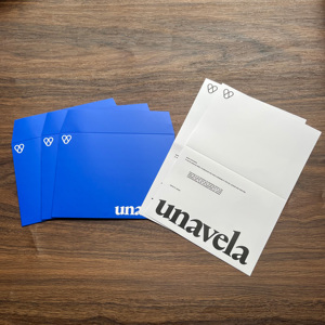 Sobres Azules Personalizados con Tarjetas Blancas Incluidas - Empaquetado de Papel con Marca Personalizada para Pequeñas Empresas - Product Image 5