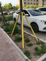 Poteau de soutien d'arbre en PRF pultrudé résistant aux UV, tube stabilisateur en fibre de verre anti-corrosion pour la fixation des jeunes arbres paysagers