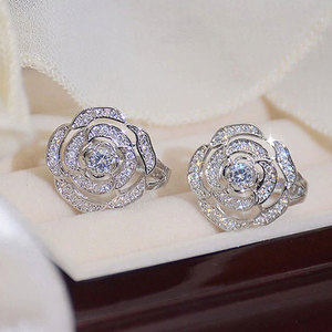 Orecchini in Oro Bianco con Diamanti Taglio Brillante Rotondo Colore G Diamanti Naturali Stile Romantico Gioielli da Sposa per Donne - Product Image 3