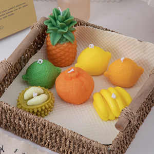 Cadeau à la main Bougie d'aromathérapie innovante en forme de fruit pour les vacances de décoration intérieure - Product Image 1