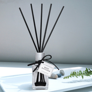 C & D 30Ml Tùy Chỉnh Mở Rộng Đầy Đủ Làm Mát Không Khí Hoa Khô Tinh Dầu Hương Thơm Kéo Dài Hương Thơm Nhà Vệ Sinh Khử Mùi Sậy Khuếch Tán - Product Image 5