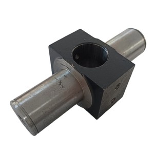 Cylindre hydraulique intermédiaire Doosan Daewoo à arbre transversal A20116231 en acier à double action pour chariot élévateur D30G D30S D30F - Product Image 1