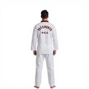 Uniforme de Taekwondo Personalizado de Fábrica, Rojo y Negro, Cuello en V, Material Absorbente de Sudor, Muchas Opciones de Tela, Se Acepta Bordado para Suministro al por Mayor - Product Image 2