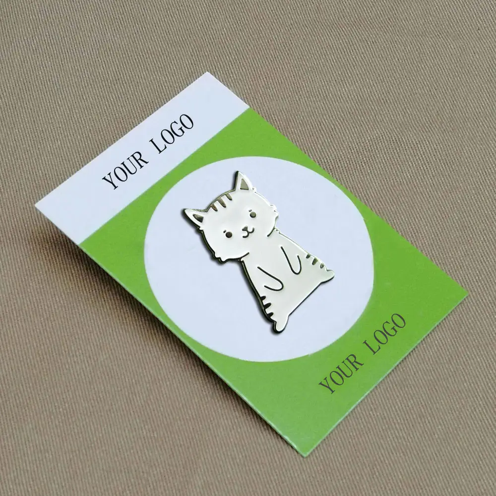 Schlussverkauf individuell niedlich Karikatur Katze Tier Metall Harter Emaille-Ausweis Brosche Revers-Stift für Hut
