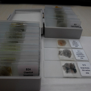 Fournisseur direct d'usine de lamelles de microscope pour la recherche géologique et de disques de ponçage pour roches ; 100 types de roches en un seul ensemble. - Product Image 1