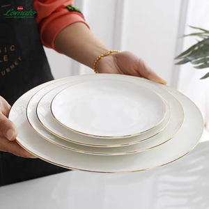 Plato de Porcelana Cerámica Ecológica de Lujo Blanco con Borde Dorado, Diseño Plano Moonlight para Uso en Restaurantes y Hoteles de Alta Gama - Product Image 4