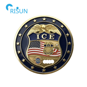 Décapsuleur personnalisé en forme <span class=keywords><strong>de</strong></span> pièce commémorative <span class=keywords><strong>de</strong></span> la Sécurité Intérieure des États-Unis, <span class=keywords><strong>de</strong></span> l'Immigration et des Douanes, pièce <span class=keywords><strong>de</strong></span> défi sur mesure - Product Image 5
