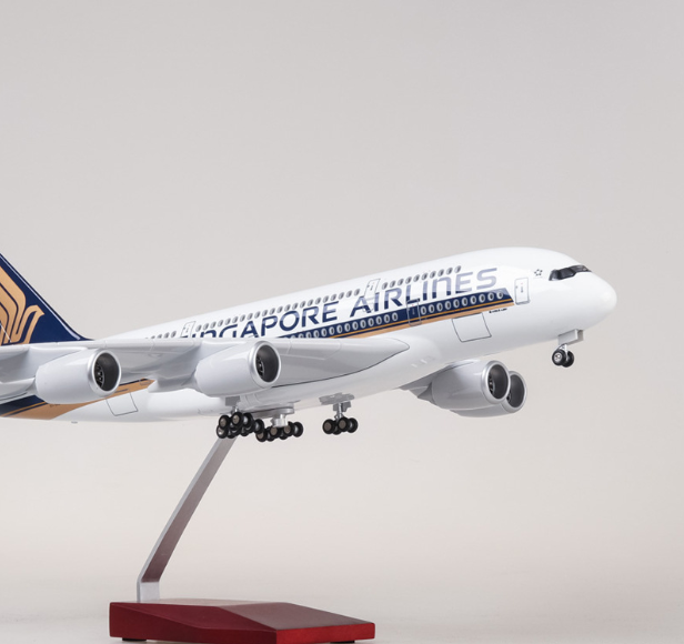 Singapore Airlines Airbus A380 Model - 1:160 Scale