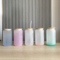 Sixfar Sublimasi Kosong 16Oz Beku Warna Dingin Kaca Pengganti Air Bir Kaleng dengan Tutup Bambu untuk Pencetakan Sublimasi
