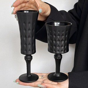 2026 Yeni Ürün Fikirleri Yaratıcı Kabartmalı Buzlu Siyah Kadeh Mutfak Eşyaları Cam Ürünleri Şampanya Şarap Kadehleri için Zarif - Product Image 6