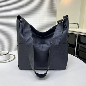 Bolsa de Gimnasio al por Mayor, Mochila Retro de PU Portátil, Color Marrón Sólido, Gran Capacidad, Bandolera para Mujer - Product Image 2