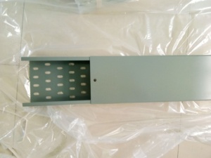 Chemins de câbles OEM professionnels Chemins de câbles perforés en treillis métallique en acier inoxydable à faible coût pour l'extérieur Type de <span class=keywords><strong>cablofil</strong></span> droit - Product Image 5