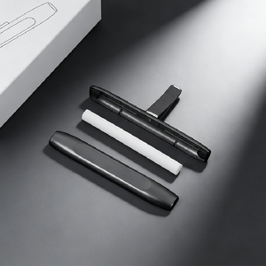 เครื่องหอมติดช่องแอร์รถยนต์โลหะทันสมัย ดีไซน์หรูหรา กลิ่นหอมยาวนาน กำจัดกลิ่นไม่พึงประสงค์ ไม่ใช้ไฟฟ้า - Product Image 2