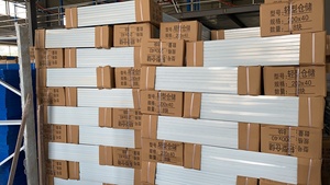 Scaffalature in acciaio selettivo regolabile per uso industriale pesante Pallet Rack per lo stoccaggio del magazzino Made in China