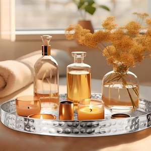 Plateau décoratif en aluminium antirouille avec finition élégante pour l'affichage décoratif servant des collations boissons pièce d'accent pour n'importe quelle pièce - Product Image 1