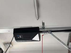 Ouvre-<span class=keywords><strong>porte</strong></span> <span class=keywords><strong>de</strong></span> <span class=keywords><strong>Garage</strong></span> Intelligent 110V/220V télécommande automatique opérateur <span class=keywords><strong>de</strong></span> moteur <span class=keywords><strong>de</strong></span> <span class=keywords><strong>porte</strong></span> <span class=keywords><strong>de</strong></span> <span class=keywords><strong>Garage</strong></span> avec pistes - Product Image 6