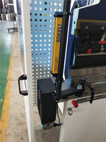 Fournisseurs de machines de pliage de tôles semi-automatiques Rbqlty CNC à barre de torsion, haute précision, avec roulement en acier inoxydable et engrenage moteur en aluminium