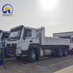 Camion à plateau tout-terrain Sinotruk HOWO 10 roues 6x4 d'<span class=keywords><strong>occasion</strong></span>, camion à plateau tout-terrain, camion de fret à clôture - Product Image 3