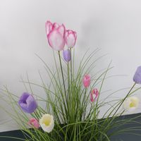 Tanaman Tulip Plastik Buatan dalam Pot - Tahan Lama Ramah Lingkungan Latar Belakang Fotografi Hari Valentine Hari Ibu Pernikahan