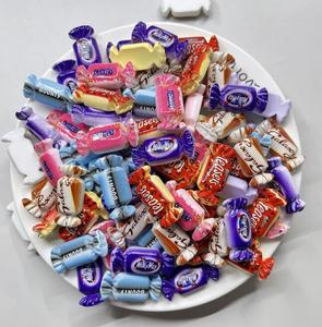Nouveau design de breloques en résine bonbon breloques en résine à dos plat mignon breloques en résine crème <span class=keywords><strong>colle</strong></span> en vrac breloques en résine en gros - Product Image 5