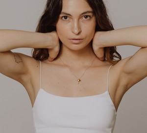 Collar de Stingray chapado en oro Collar de Stingray delicado Collar chapado en oro Joyería para todos los días Regalo para mejores amigos Regalo minimalista - Product Image 6