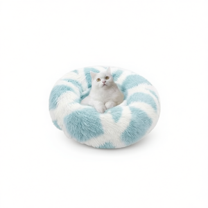 Set di Tre Pezzi per Animali Domestici in Velluto Blu Chiaro a Forma di Pavone, Eleganti Letti per Animali - Product Image 2
