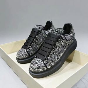 Nouvelles Chaussures de Luxe de Qualité Supérieure 2026 pour Hommes et Femmes – Baskets Tendance Décontractées et Chaussures de Course Style Mode - Product Image 1