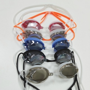 <span class=keywords><strong>Gafas</strong></span> <span class=keywords><strong>de</strong></span> <span class=keywords><strong>Natación</strong></span> Antivaho <span class=keywords><strong>de</strong></span> Alta Calidad para Adultos, Visión Amplia, <span class=keywords><strong>Polarizadas</strong></span>, <span class=keywords><strong>de</strong></span> Silicona, Disponibles en Blanco y Rosa, Lentes Grandes, Empaque Grande - Product Image 2