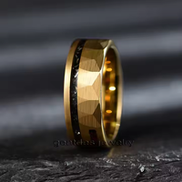 Bijoux pour hommes Nouveaux styles Bagues de mariage pour hommes Bague en or tungstène martelé de 8mm en os de dinosaure et météorite véritable