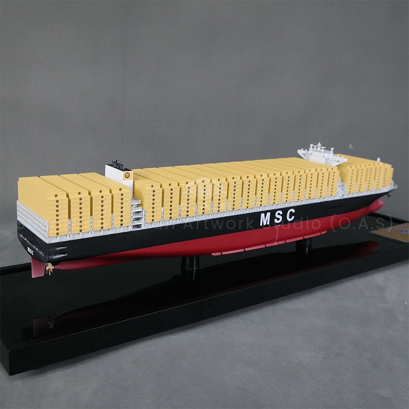 Modelo de buque portacontenedores MSC de 65cm
