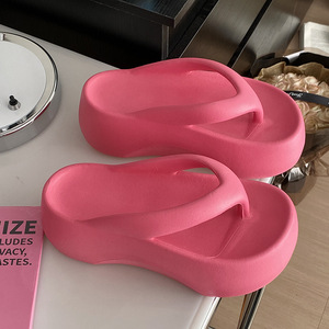 Sandalias EVA, Chanclas Cómodas y Ligeras con Plataforma, Nuevas Pantuflas Antideslizantes para Playa y Exteriores - Product Image 5