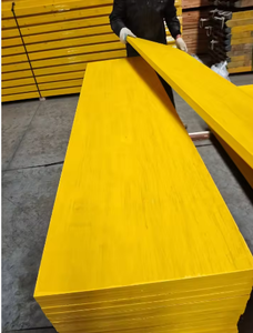 Contrachapado de Pino Amarillo de Tres Capas (3-Ply) con Revestimiento de Película E0 para Encofrados Exteriores y Uso en Villas - Product Image 3