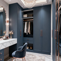 Armoire encastrée en bois économique sur mesure pour vêtements