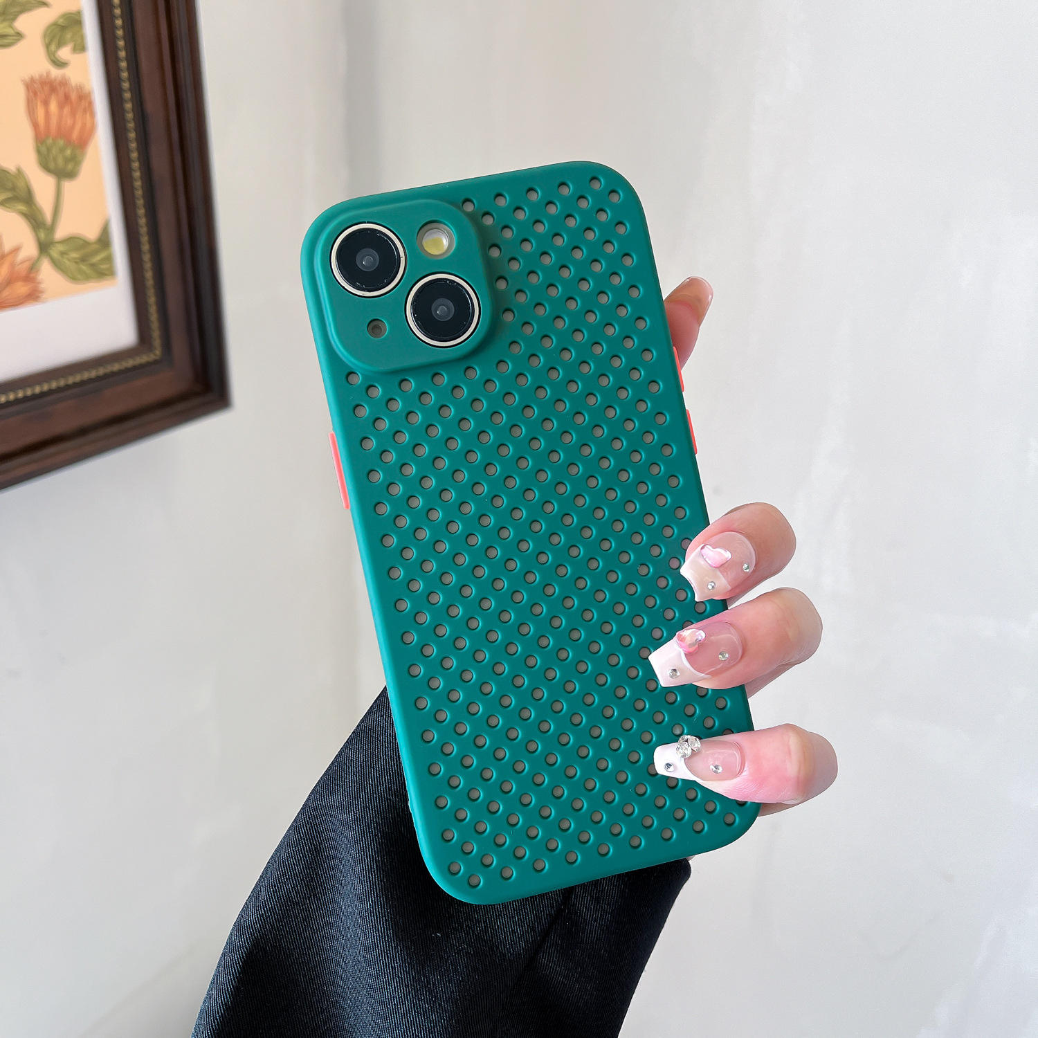 สีเขียวมรกต